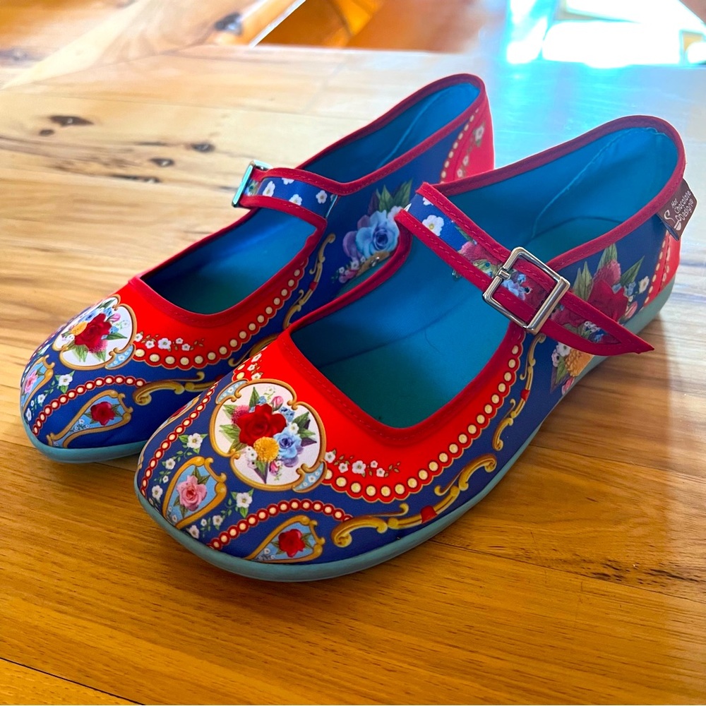 Hot Chocolate Designs Red Canvas Shoes 37